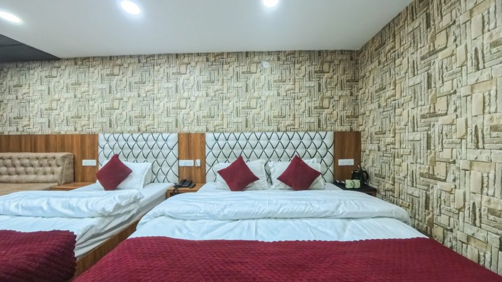 Standard Room (Basement Non-View)